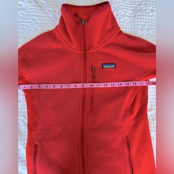 Patagonia Better Sweater - Sz M - great condition- beautiful coral color - Picture 2 of 9